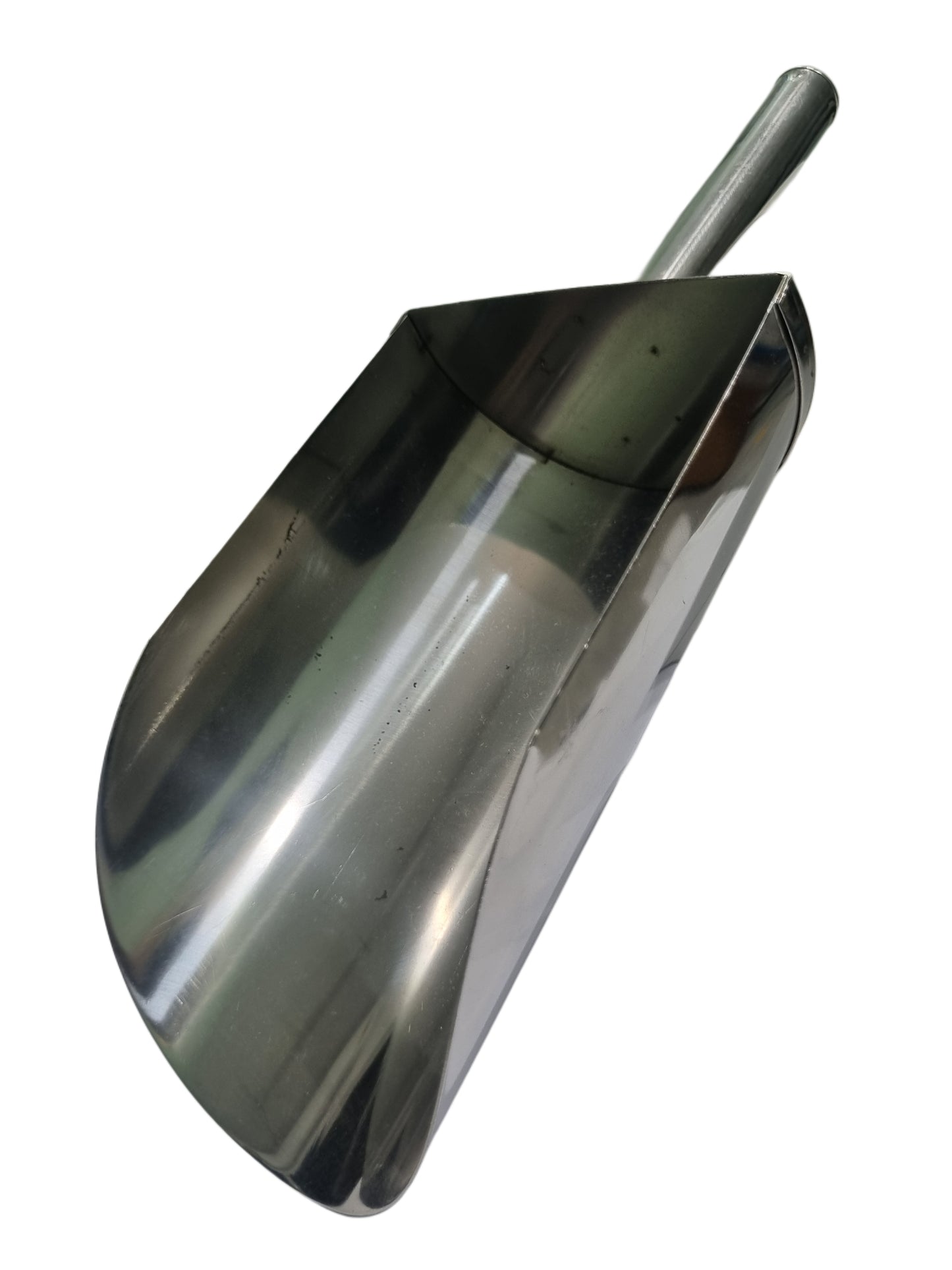 GKI Feeder Scoop-Free Delivery